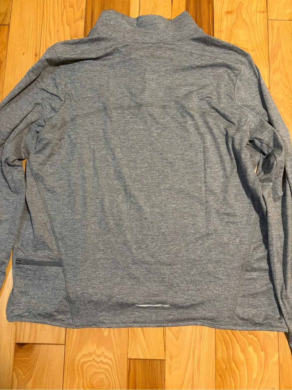 Nike Women’s Heather Gray Long-Sleeve Quarter-Zip Top